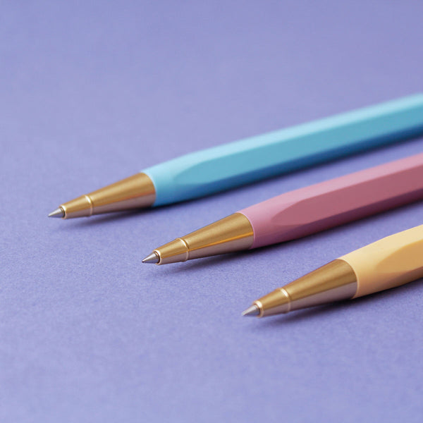 Pero ystudio Ocean Sustainable / Více barev