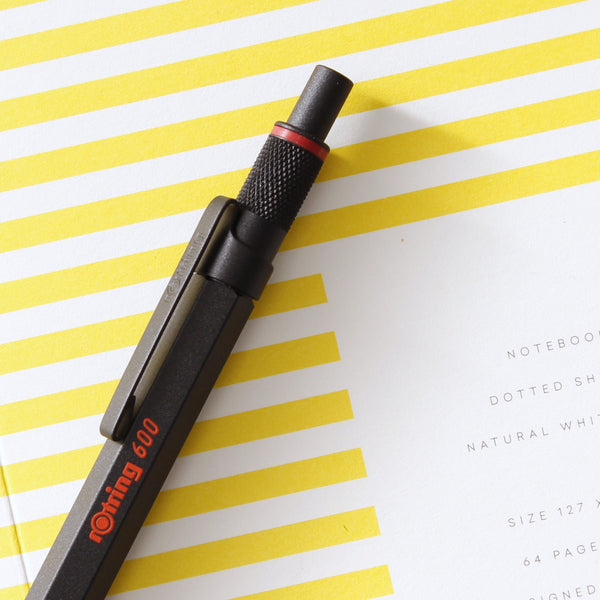 Kuličkové pero Rotring 600 / Černá