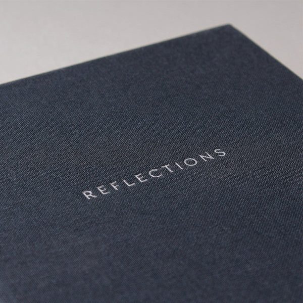 Deník v knižní vazbě / Reflections
