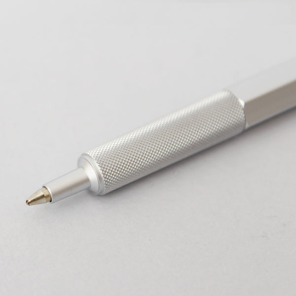 Kuličkové pero Rotring 600 / Stříbrná